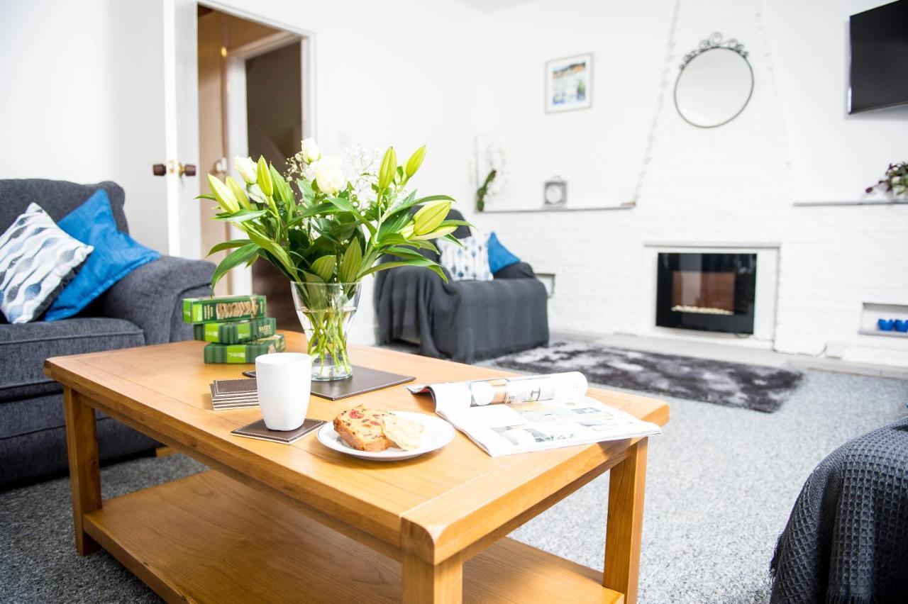Awel Taf- Central Cottage Ideal For Families, With Parking เซนต์เคลียร์ส ภายนอก รูปภาพ