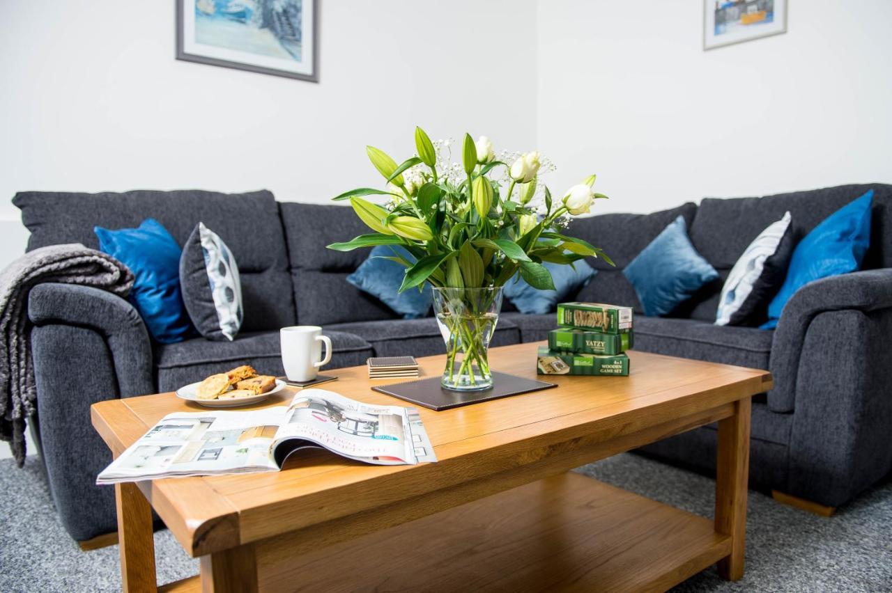Awel Taf- Central Cottage Ideal For Families, With Parking เซนต์เคลียร์ส ภายนอก รูปภาพ