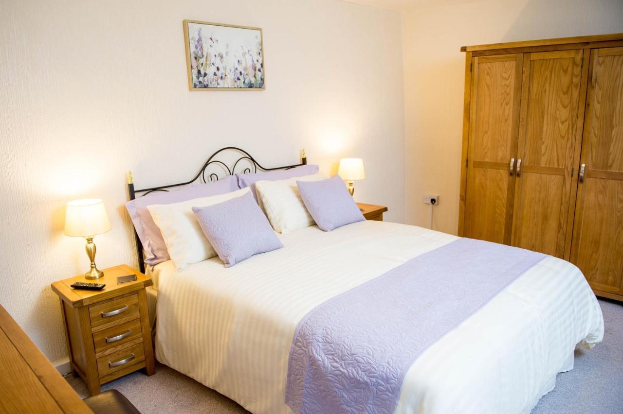Awel Taf- Central Cottage Ideal For Families, With Parking เซนต์เคลียร์ส ภายนอก รูปภาพ